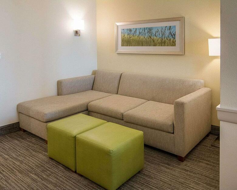 Hotel Comfort Suites Bossier City