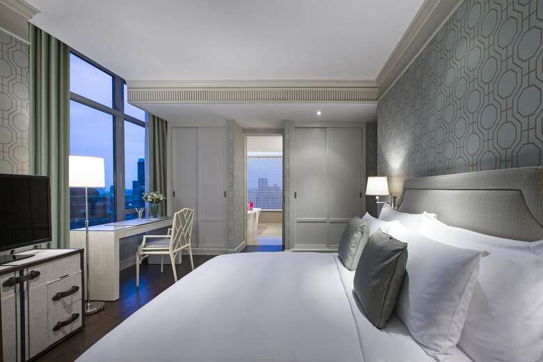 Hotel Oriental Residence Bangkok