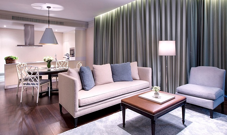 Hotel Oriental Residence Bangkok