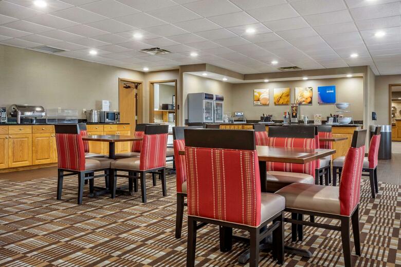 Hotel Comfort Suites