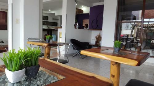 Hotel Iris