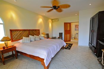Cocomar Residences And Beachfront Hotel