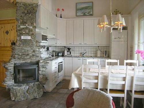 Holiday Home Lustola B
