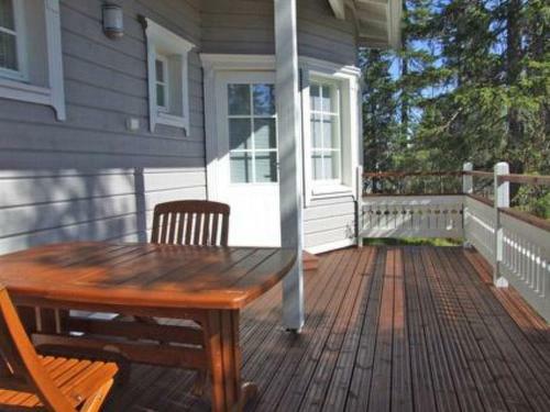 Holiday Home Vuosselinhovi B