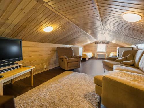 Holiday Home Vuosselinhovi B