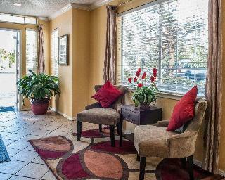 Hotel Suburban Extended Stay
