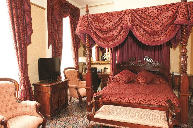 Best Western Feathers Liverpool Hotel