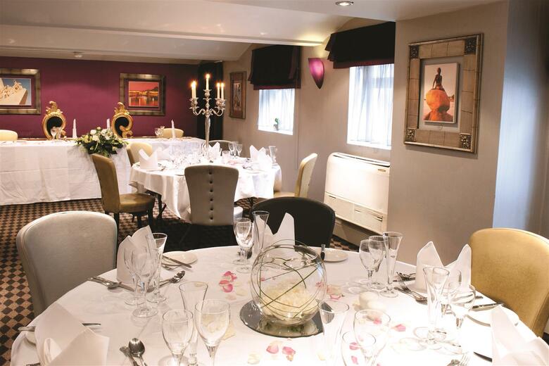 Best Western Feathers Liverpool Hotel