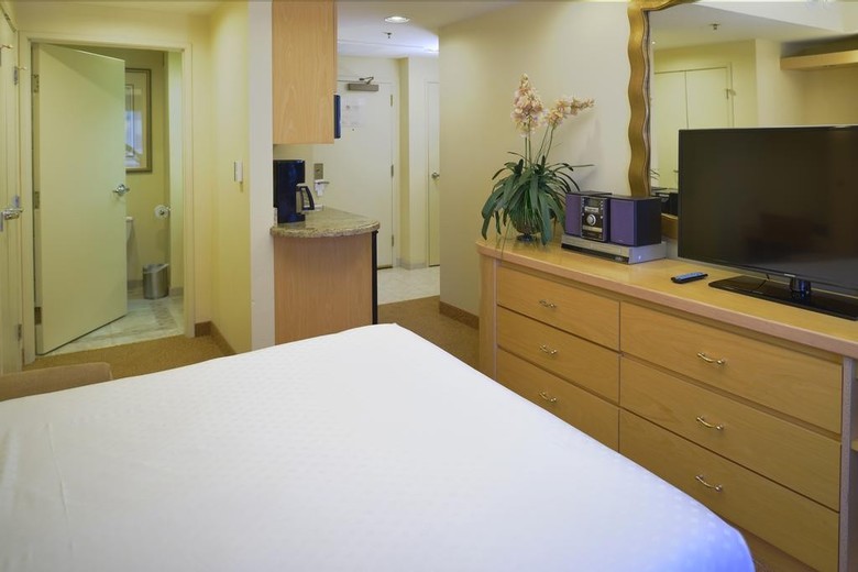 Hotel Polo Towers Suites