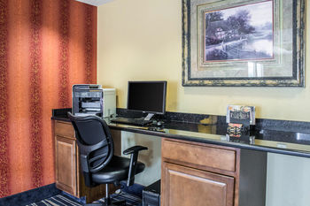 Hotel Comfort Inn