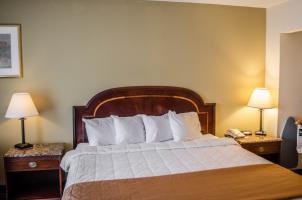Hotel Quality Inn & Suites