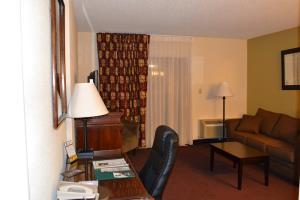 Hotel Quality Inn & Suites