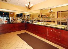 Quality Hotel & Suites At The Falls