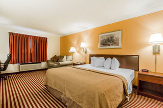 Hotel Quality Inn & Suites
