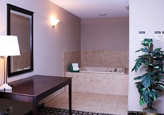 Hotel Quality Inn & Suites