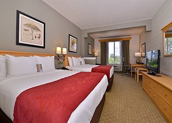 Hotel Comfort Suites Airport