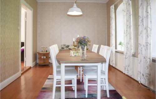 Five-bedroom Holiday Home In Klippan