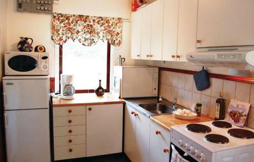 Two-bedroom Holiday Home In Knared