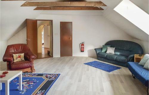 Six-bedroom Holiday Home In Knared