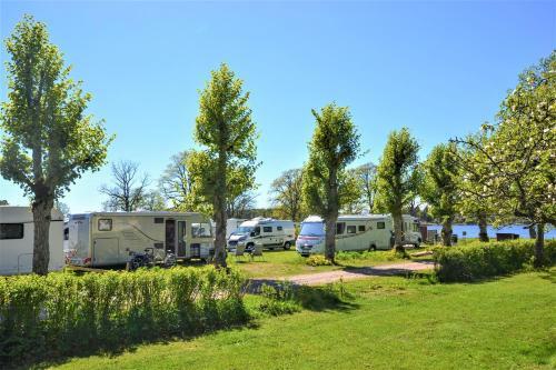 Kristinehamn Herrg�rdscamping & Stugor