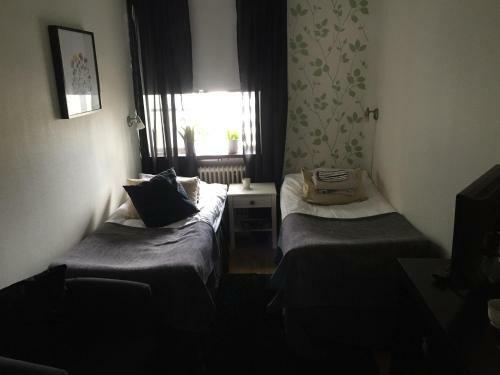 Hotel H�jdens L�gprishotell