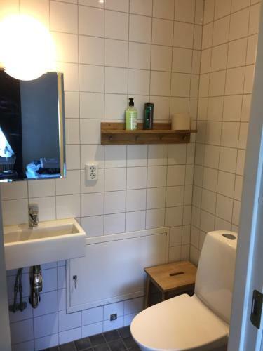 Hotel H�jdens L�gprishotell