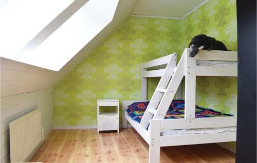 Five-bedroom Holiday Home In Visby