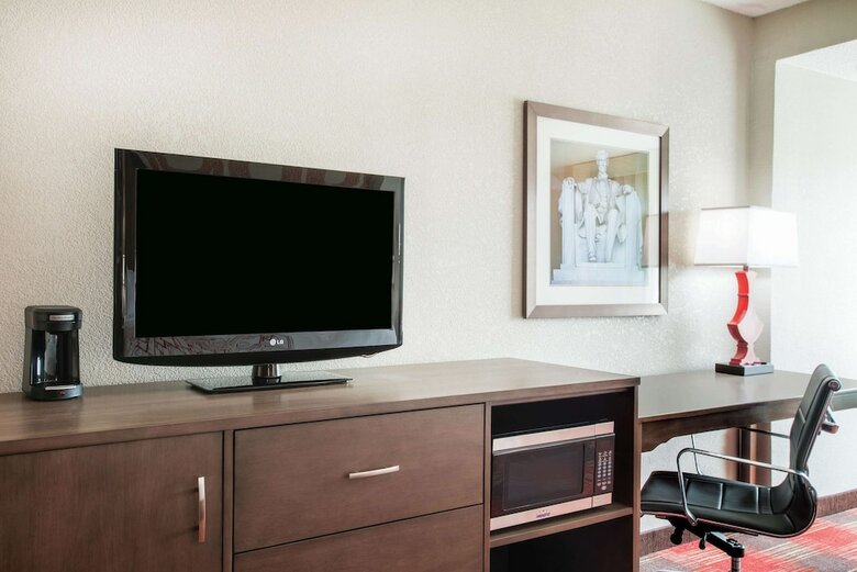 Hotel Comfort Inn