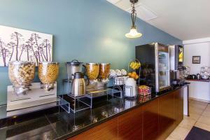 Hotel Sleep Inn & Suites