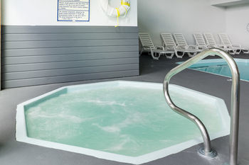 Hotel Rodeway Inn & Suites