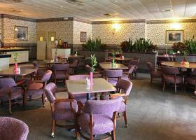 Hotel Quality Inn & Suites