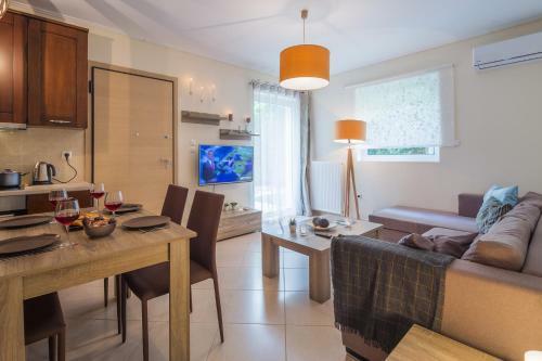 Scorpio - Deluxe Apartment With Private Garden