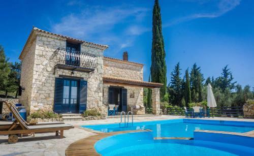Villa Aresti Mountain Resort