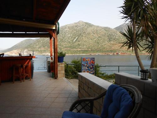 Sea View Apartments Cafe And Cocktail Bar