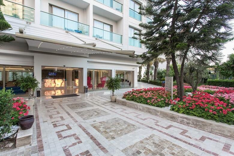 Club Hotel Falcon