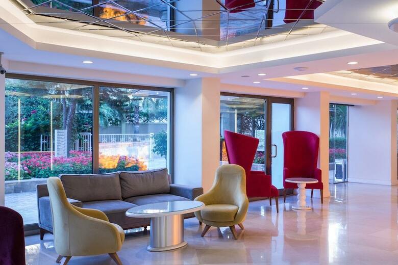 Club Hotel Falcon
