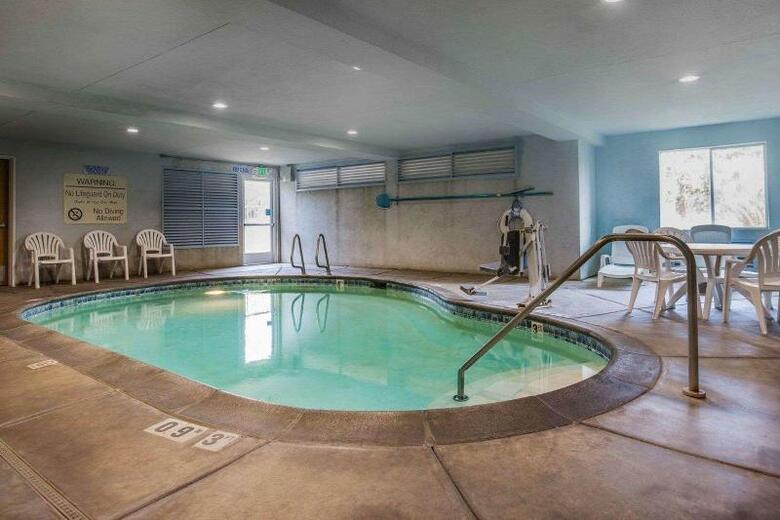 Hotel Comfort Suites