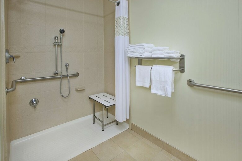 Hotel Hampton Inn & Suites Plattsburgh