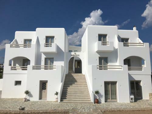 Hotel Theasis Luxury Suites