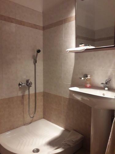 Hostal Guesthouse Filyra