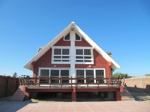 Chatet Suizo Al Pie Del Mar