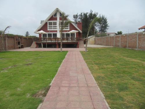 Chatet Suizo Al Pie Del Mar