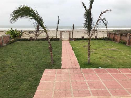 Chatet Suizo Al Pie Del Mar
