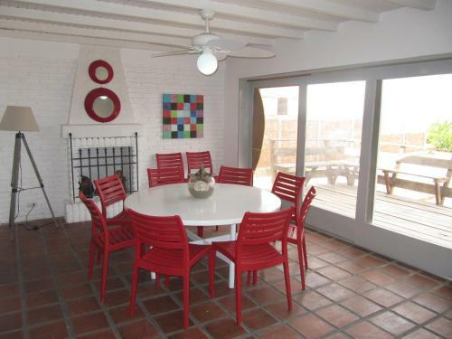 Chatet Suizo Al Pie Del Mar