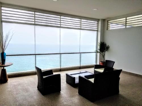 Ocean Club Apartment 401