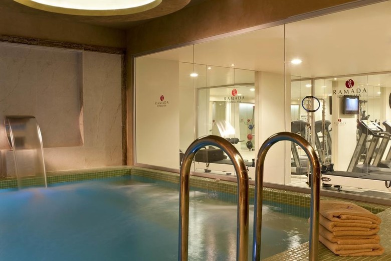 Hotel Ramada By Wyndham Istanbul Asia