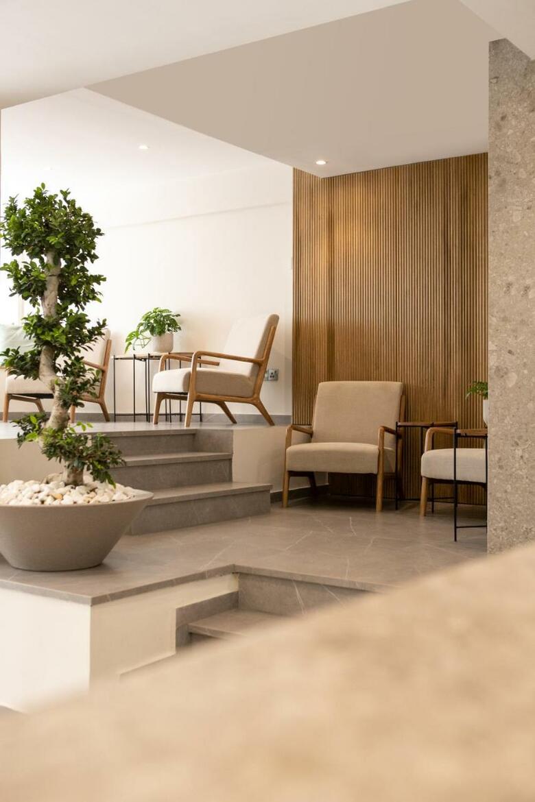 Les Palmiers Beach Hotel