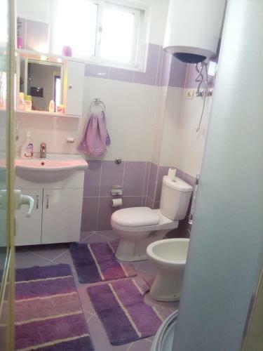 Apartamento Sazani's Place