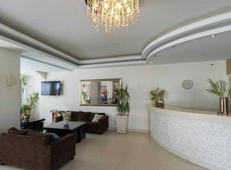 Zante Plaza Hotel & Apartments