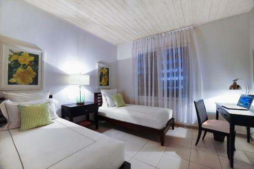 Hotel Carlisle Bay